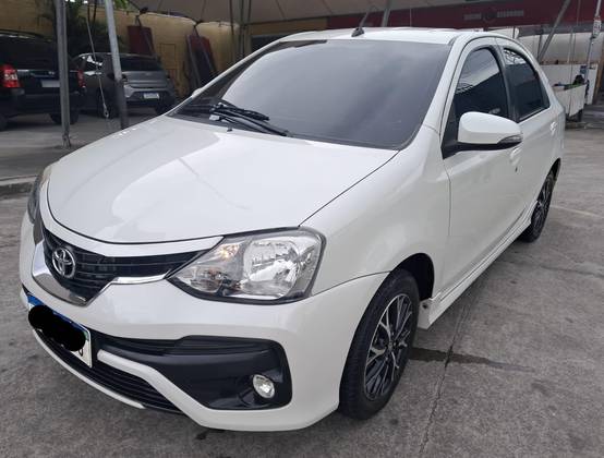 TOYOTA ETIOS 1.5 PLATINUM SEDAN 16V FLEX 4P AUTOMÁTICO TOYOTA ETIOS 1.5 PLATINUM SEDAN 16V FLEX 4P AUTOMÁTICO